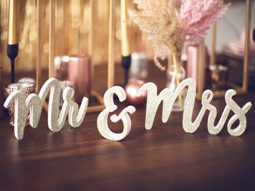 Fából készült Mr & Mrs felirat, arany 50x10cm