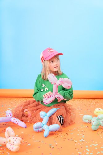 Pasztell modellező lufik pumpával – vegyes színek, 130 cm (30 db)