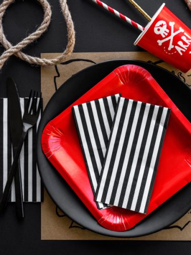 Szalvéta fekete fehér csíkos (20 db)