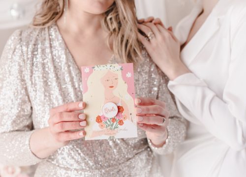 Üdvözlőlap kitűzővel „Bride” (Menyasszony) Lánybúcsúra