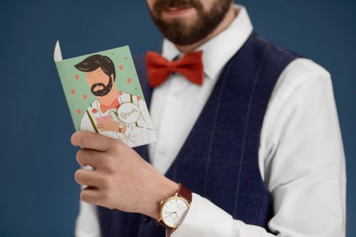 Üdvözlőlap kitűzővel „Groom” (Vőlegény) Legénybúcsúra