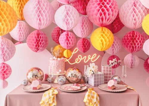 Papírtányérok – Gyémántgyűrű formájú „She said yes” felirattal (6 db)