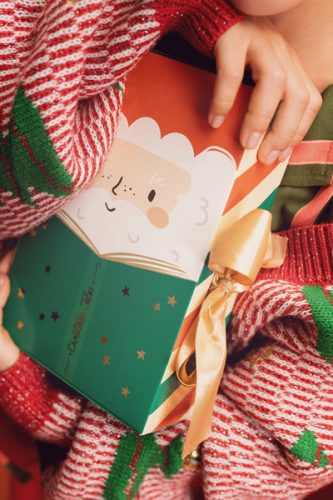 Ajándékdoboz - Mikulás mintás, arany szalaggal (1 db)