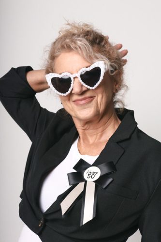 Rozetta 50. születésnapra - krém-fekete