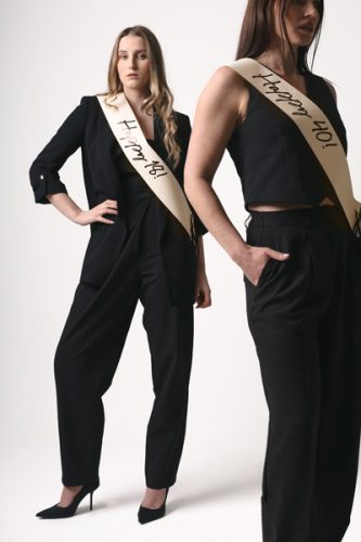 Vállszalag 18. születésnapra "Happy 18" bézs