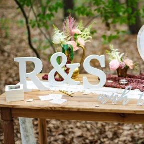 Betűk és feliratok