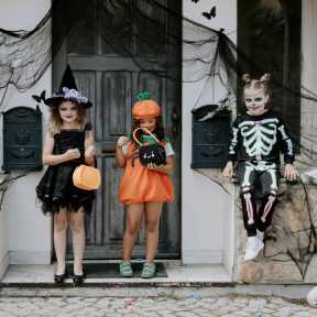 Halloween Jelmezek / Kiegészítők