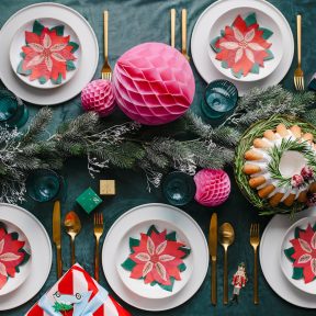 Karácsonyi asztaldekoráció / teríték